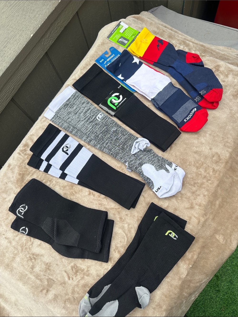 Pro Compression SM/MD Running Socks Performance Pack